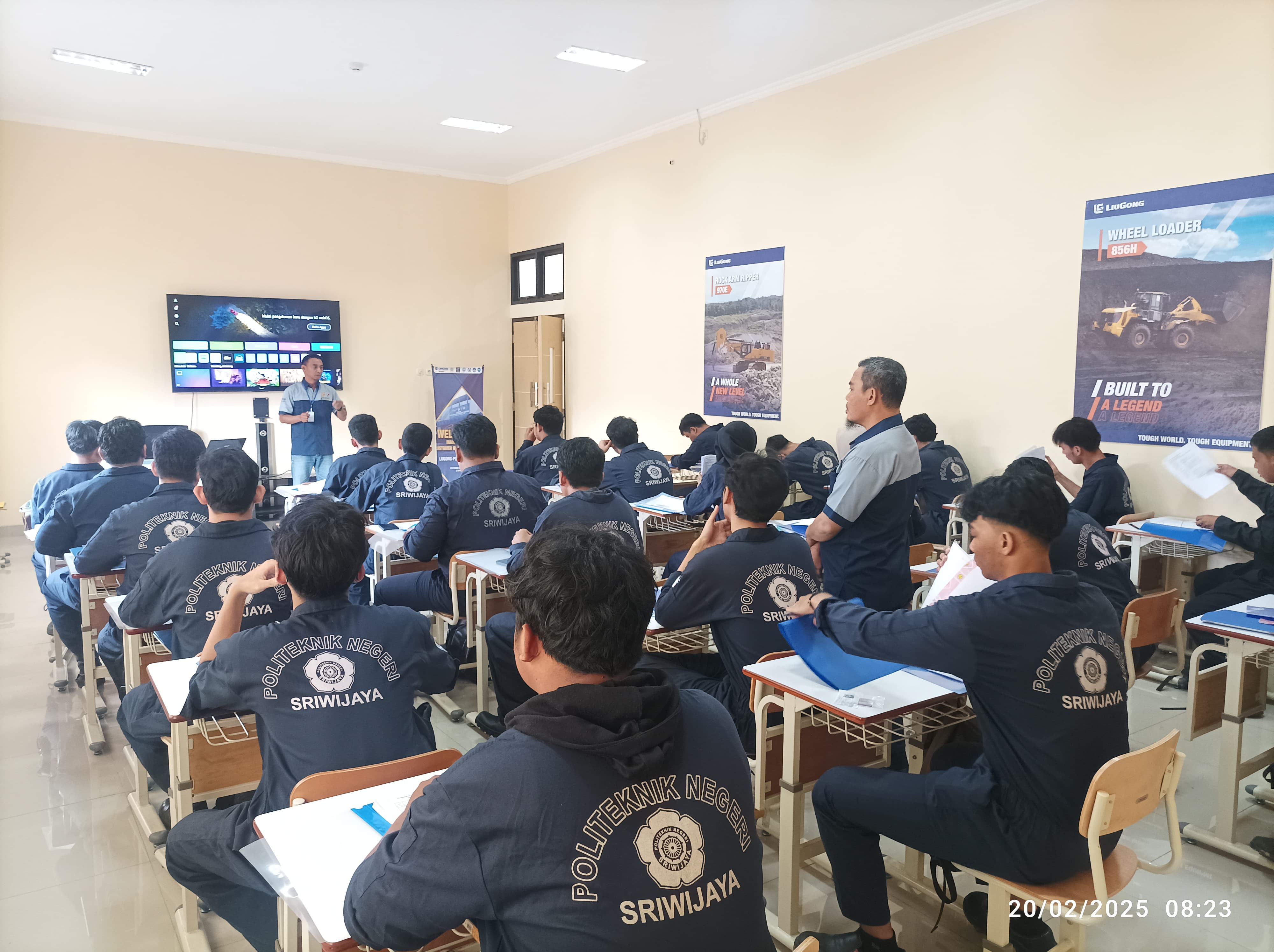 Skema Teknik Perawatan Prediksi pada Elemen-Elemen Mesin yang Berotasi
